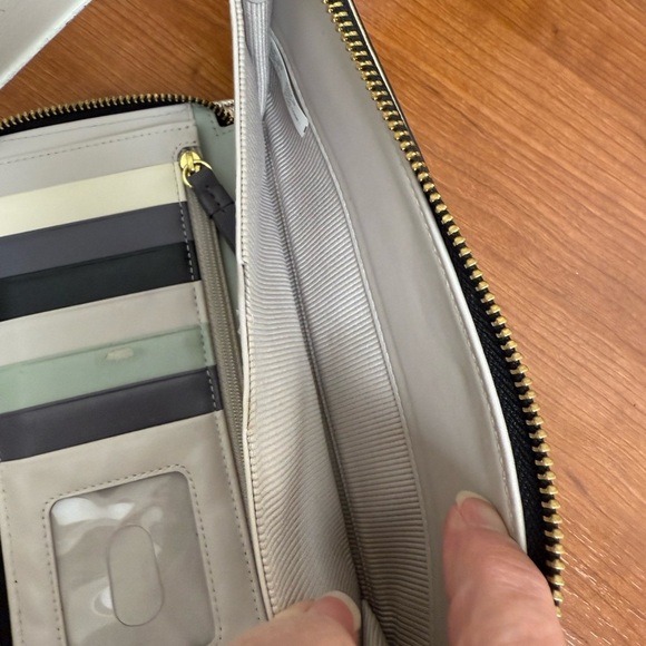 Radley Black Leather Wallet - Picture 6 of 9